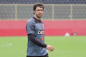 Série C: João Burse prevê jogo difícil entre Vitória e Paysandu