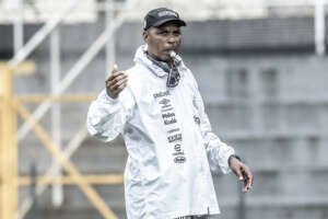 Diretoria do Santos usa final de temporada para estudar perfil de novo técnico