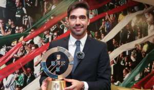 Abel Ferreira é oficialmente um cidadão paulistano pelo trabalho no Palmeiras