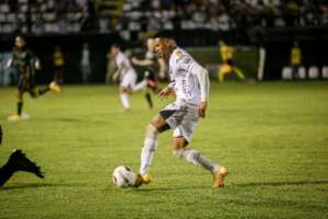 Série C: Brigando pela titularidade, zagueiro mira título do ABC: 'Seria mágico'