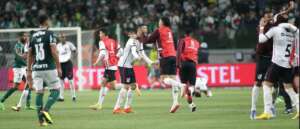 Palmeiras 2 x 2 Athletico-PR - Gol no fim derruba o sonho do tri