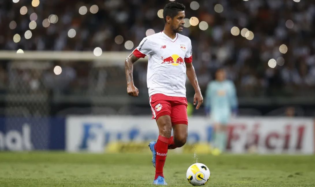 BRAGANTINO ADERLAN Ari ferreira