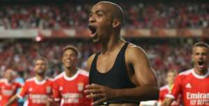 PORTUGUÊS: Benfica vira no finalzinho do jogo e mantem liderança