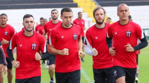 Botafogo treinando para enfrentar o São Caetano 