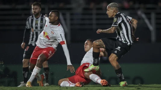 Atlético-MG x Red Bull Bragantino - Sem Hulk, Galo tenta encostar no G-6 2 CAM BRAGA