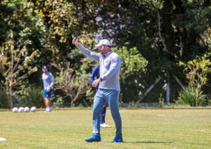 Série B: CSA já está em Chapecó e zagueiro fala sobre duelo direto: 'Importantíssimo'