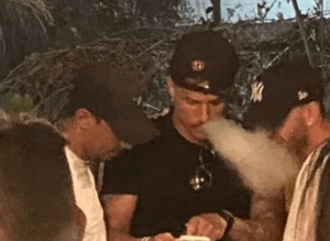 Série B: Atacante do Cruzeiro, Edu confirma ida a pagode, mas despista sobre uso de vaper