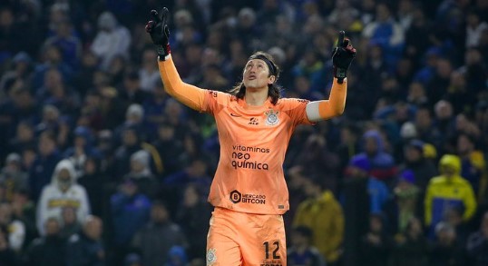 Cássio quer bater recorde do Wladimir com mais jogo pelo Corinthians