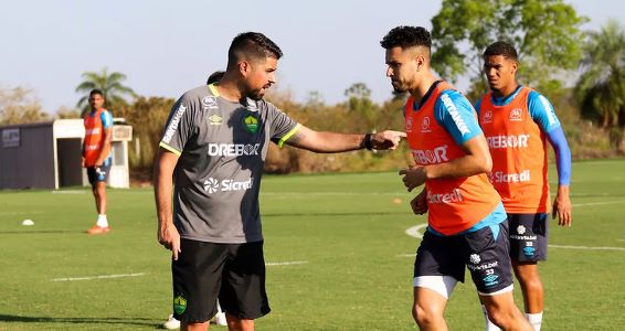 Cuiaba Antonio Oliveira treino 27