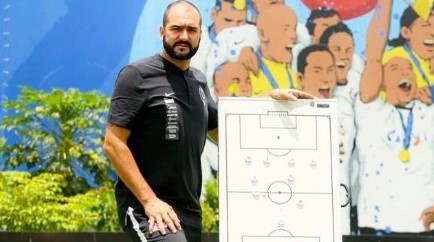 Danilo, técnico do Corinthians no Paulista Sub-20