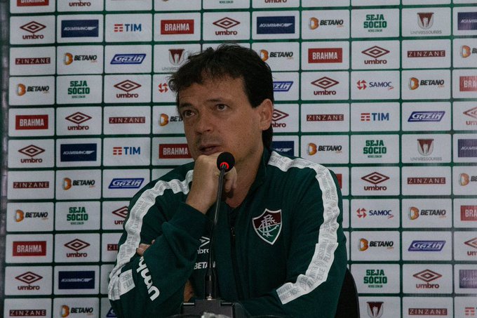 Diniz elogia Fluminense após ‘placar cruel’ e pede ‘cabeça erguida’ no clássico