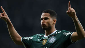 Murilo iguala Gómez no Palmeiras e vibra com temporada artilheira