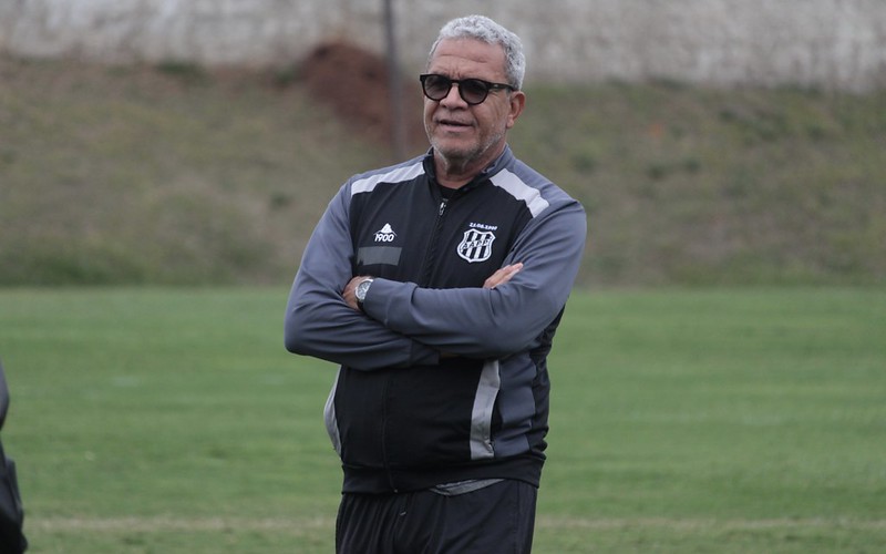 Helio dos Anjos Ponte Preta 2022