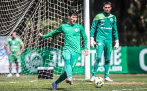 Sem vencer há sete jogos, Juventude intensifica treinos para sair da lanterna