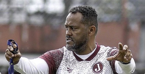 Água Santa x Juventus - Netuno e Juve disputam vaga para a segunda fase 3 Marcel Barbosa, técnico do Juventus