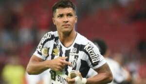 Marcos Leonardo exige vitória do Santos na 'final' diante do Athletico-PR