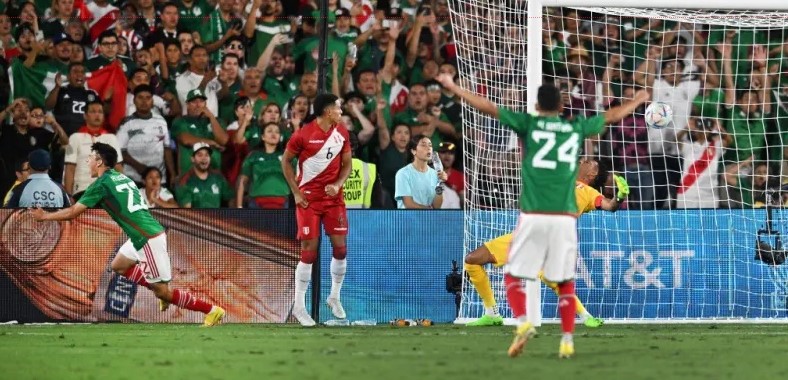 AMISTOSOS: Com gol no final, México derrota o Peru em preparativo para Copa do Mundo do Catar