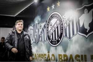 Série B: Operário-PR foca quatro vitórias em oito jogos para fugir do Z4
