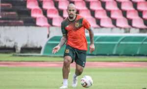 Série B: Sampaio tem dúvidas na defesa contra o Criciúma
