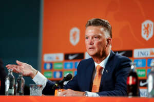 Copa do Mundo: Van Gaal chama seis goleiros e técnico de vôlei para os treinamentos da Holanda