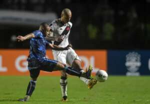 Série B: Zagueiro Anderson Conceição, do Vasco,  passa mal na coletiva
