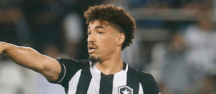 Brasileirão: Zagueiro Adryelson se diz entrosado no Botafogo