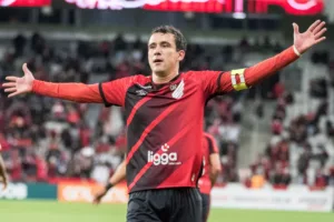 Athletico 1 x 0 Fluminense - De olho no Palmeiras, Furacão usa time alternativo e vence o FLU