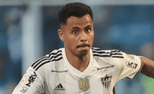 Allan, do Atlético-MG, afirma que jogadores estão indignados