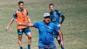 Série C: Moacir Júnior elogia mental da Aparecidense para reverter situação