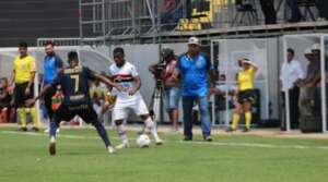 Botafogo-SP 2 x 3 Aparecidense-GO - Não conseguiu disparar