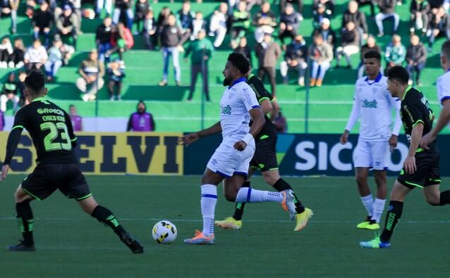 bruno cortez lateral avai