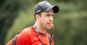 Série C: Ainda sem Rafinha, Burse prepara Vitória para 