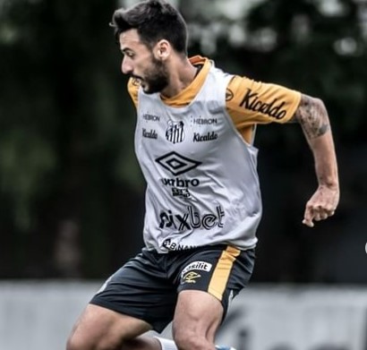 Santos analisa renovação com Madson e Camacho para a temporada de 2023