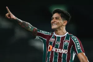 Com técnico estrangeiro, Seleção FI da 26ª rodada do Brasileirão vem no 4-4-3