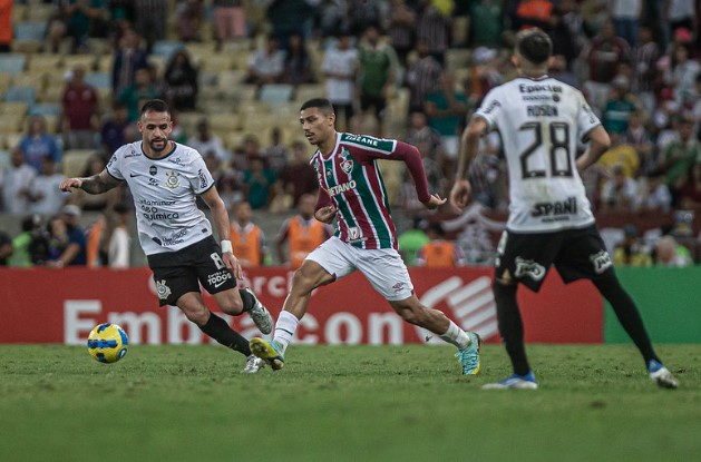 Corinthians x Fluminense - Timão vai superar a invencibilidade tricolor?