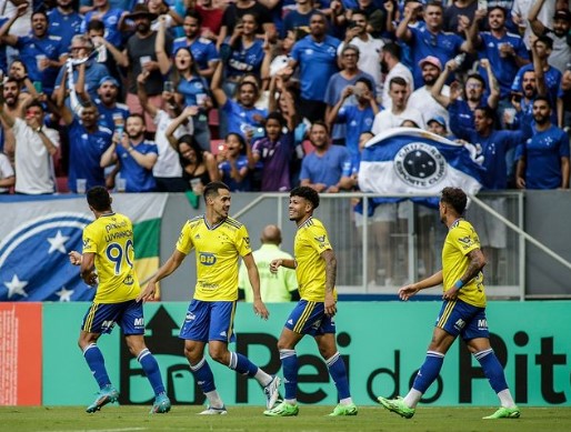 Série B: Cruzeiro será julgado por invasão de torcedores no Mané Garrincha