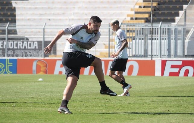 Elvis reforça a Ponte Preta