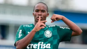 Palmeiras pode antecipar etapas e colocar Endrick em campo ainda nesta temporada