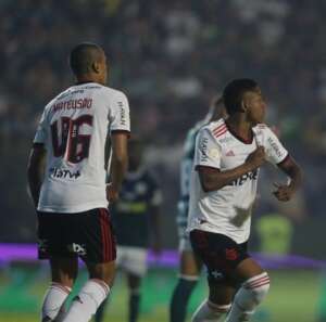 Brasileirão: CBF divulga diálogo da revisão de gol do Flamengo contra o Goiás