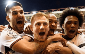 Após fase conturbada no Corinthians, Willian diz que 'Londres é minha casa'