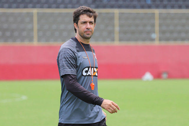 Série C: João Burse terá dor de cabeça para escalar o Vitória 2 João Burse