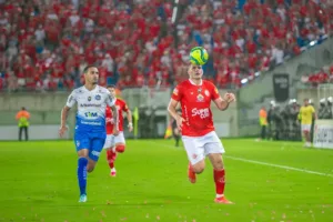 Série D: Jogador do América-RN faz rifa para ajudar famílias carentes