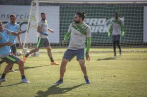 Brasileirão: Léo Gamalho volta a treinar no Coritiba e vira opção para o ataque