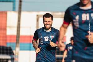 Ex-Palmeiras e Santos sequer é relacionado no Fortaleza