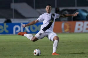 Ponte Preta encaminha renovação com zagueiro Mateus Silva para 2023