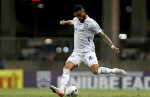 Série B: Lateral-esquerdo Matheus renova com o Bahia até 2026
