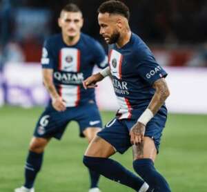 Galtier destaca jogo coletivo de Neymar no PSG: 'Trabalha muito para a equipe'