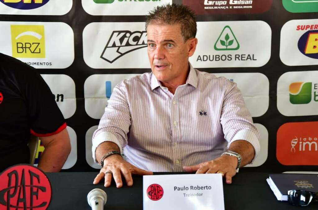 Série D: Com dois acessos no ano, técnico Paulo Roberto está a um empate da final 2 Paulo Roberto, técnico do Pouso Alegre