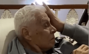 Roberto Dinamite se emociona com vitória do Vasco na Série B