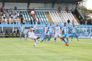Paysandu-PA 1 x 0 Figueirense-SC - Papão vence a primeira e segue vivo pelo acesso!